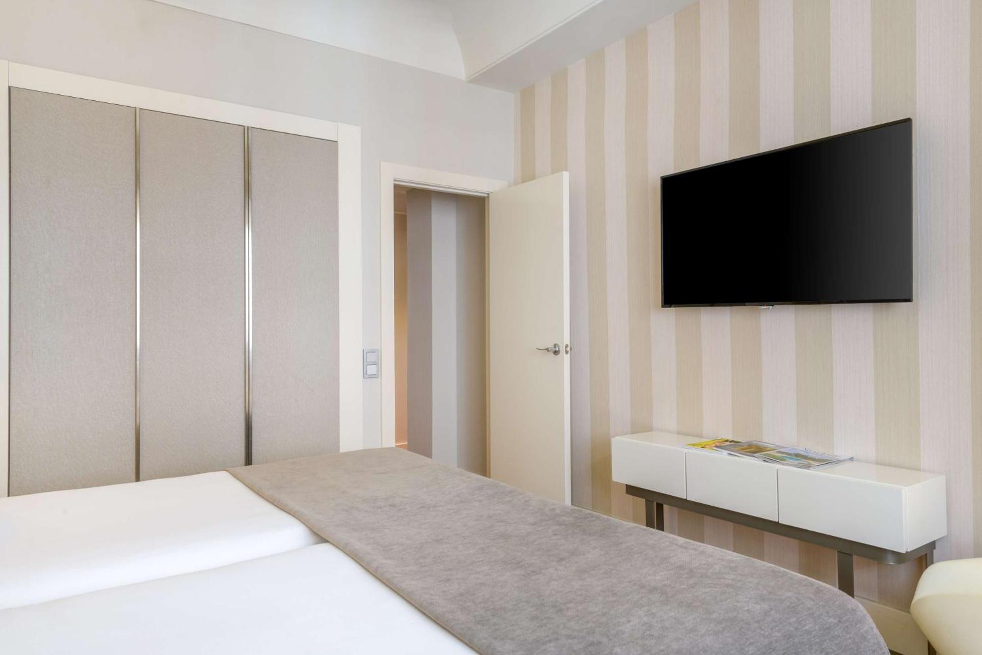 Готель Nh Collection Madrid Colon Екстер'єр фото